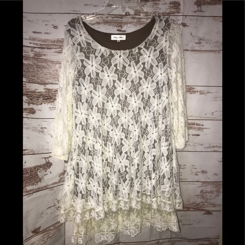 Women’s lace tunic